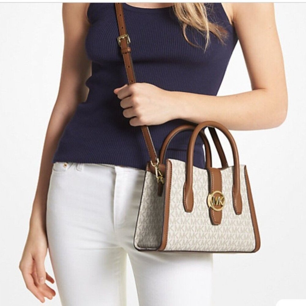 Michael Kors Gabby Small Logo Satchel in Vanilla - Picture 2 of 4